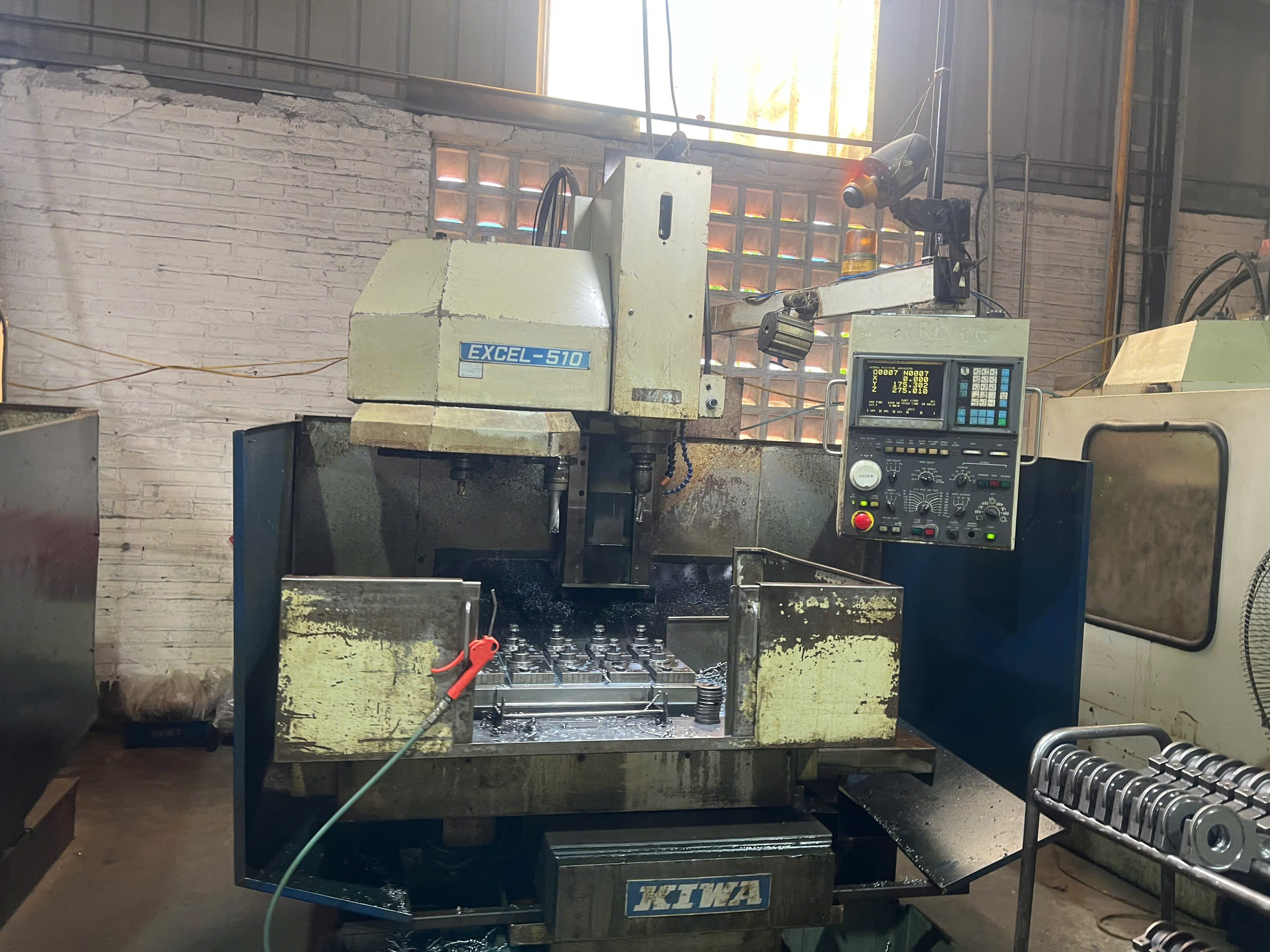 Vertical Machining Center 2.jpg